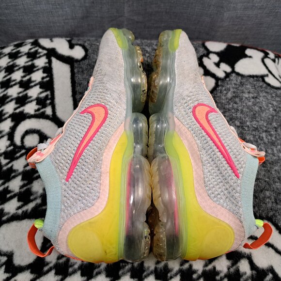 Size 10 Nike Air VaporMax 2021 FK Women DH4088-002 Grey Volt Neon Crimson Sneake - Picture 10 of 12